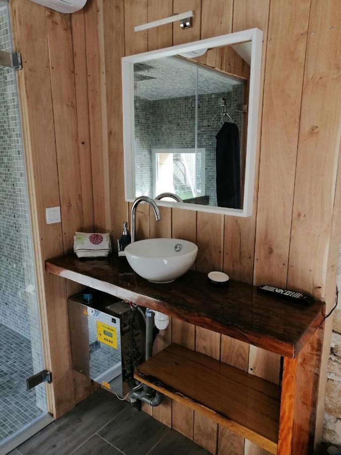 Apartamento La Salamandre Vic-le-Comte Exterior foto